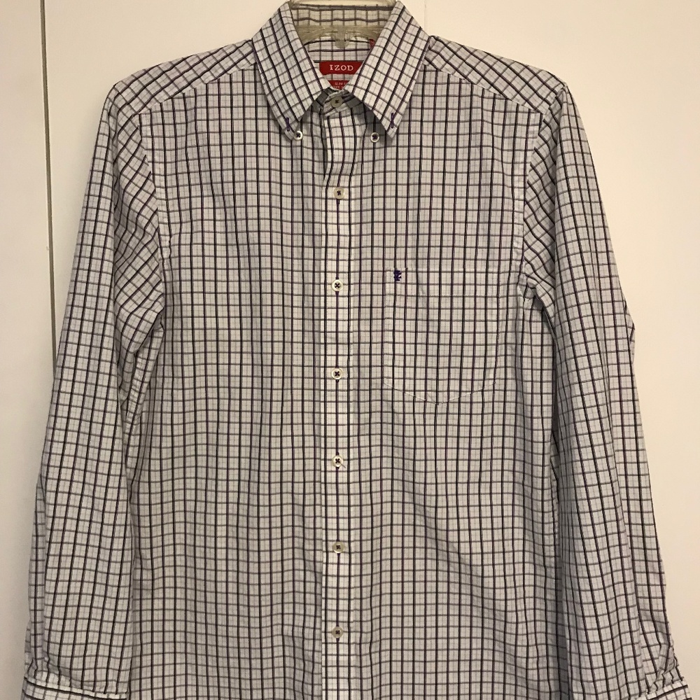 Izod Slim Fit botton down Shirt Size S